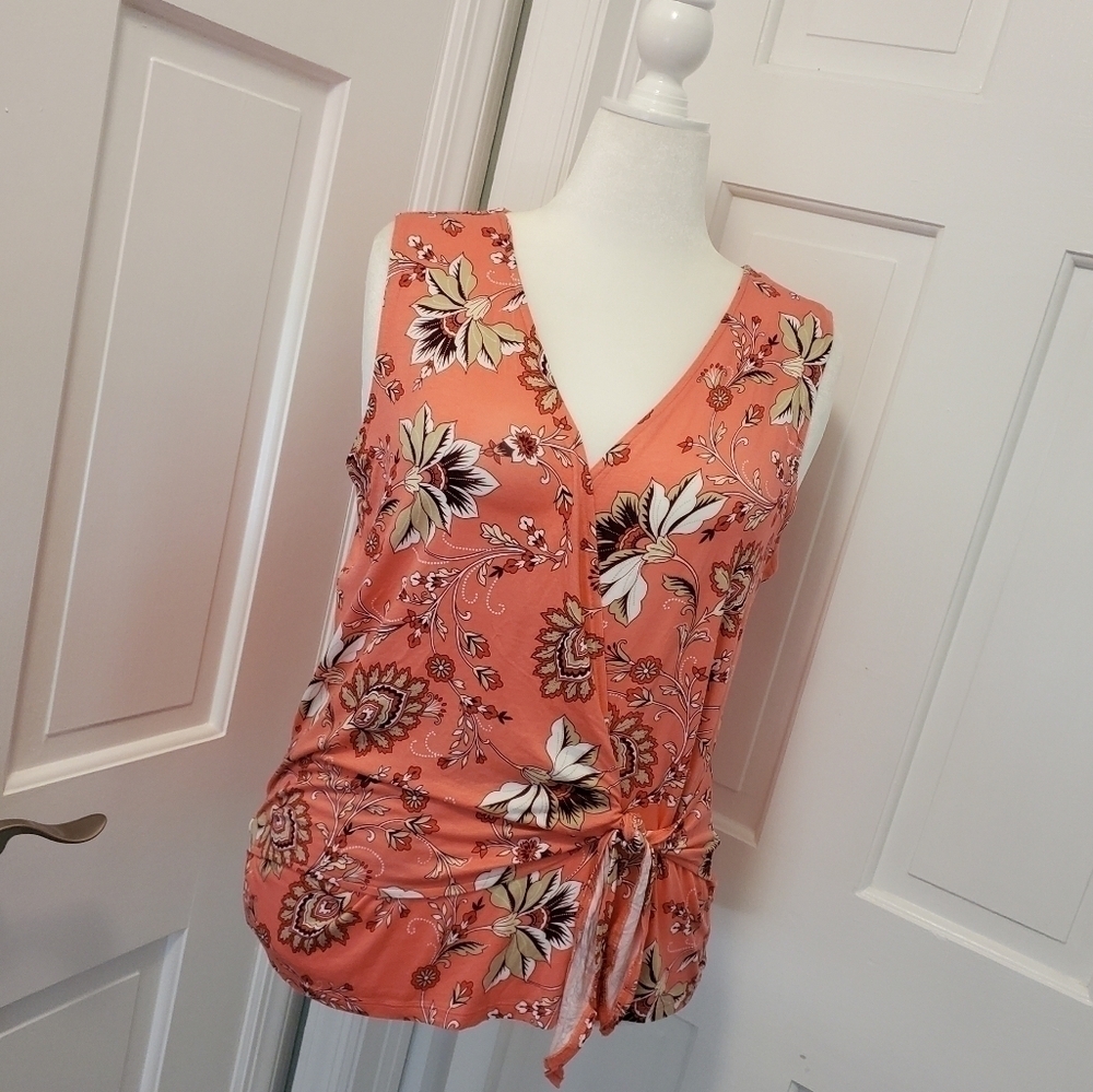 NWT LOFT Outlet Floral Print Faux Wrap Stretchy Knit Sleeveless Top Size…